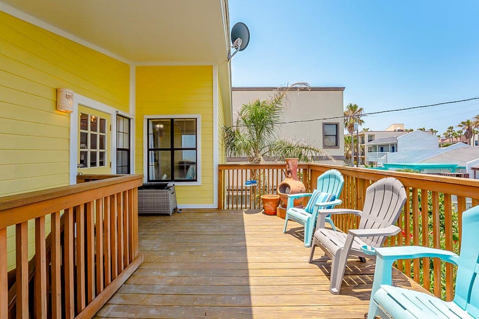 Walk to Beach! Updated Home in South Padre Island House in South Padre Island