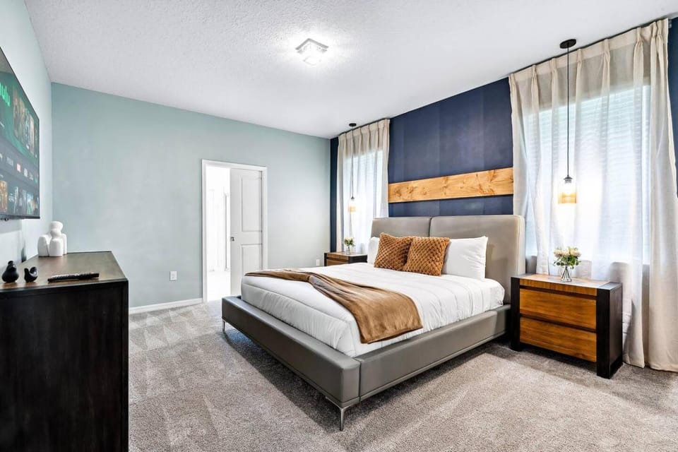 Exquisite, Brand New 10BR8BA for Up to 28 Guests House in Four Corners