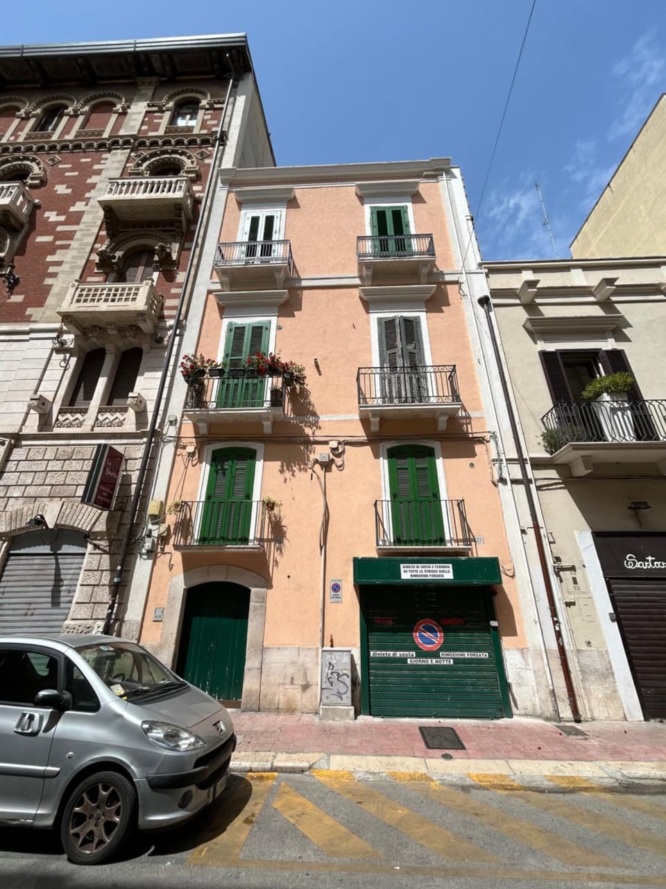 Property building, Day
