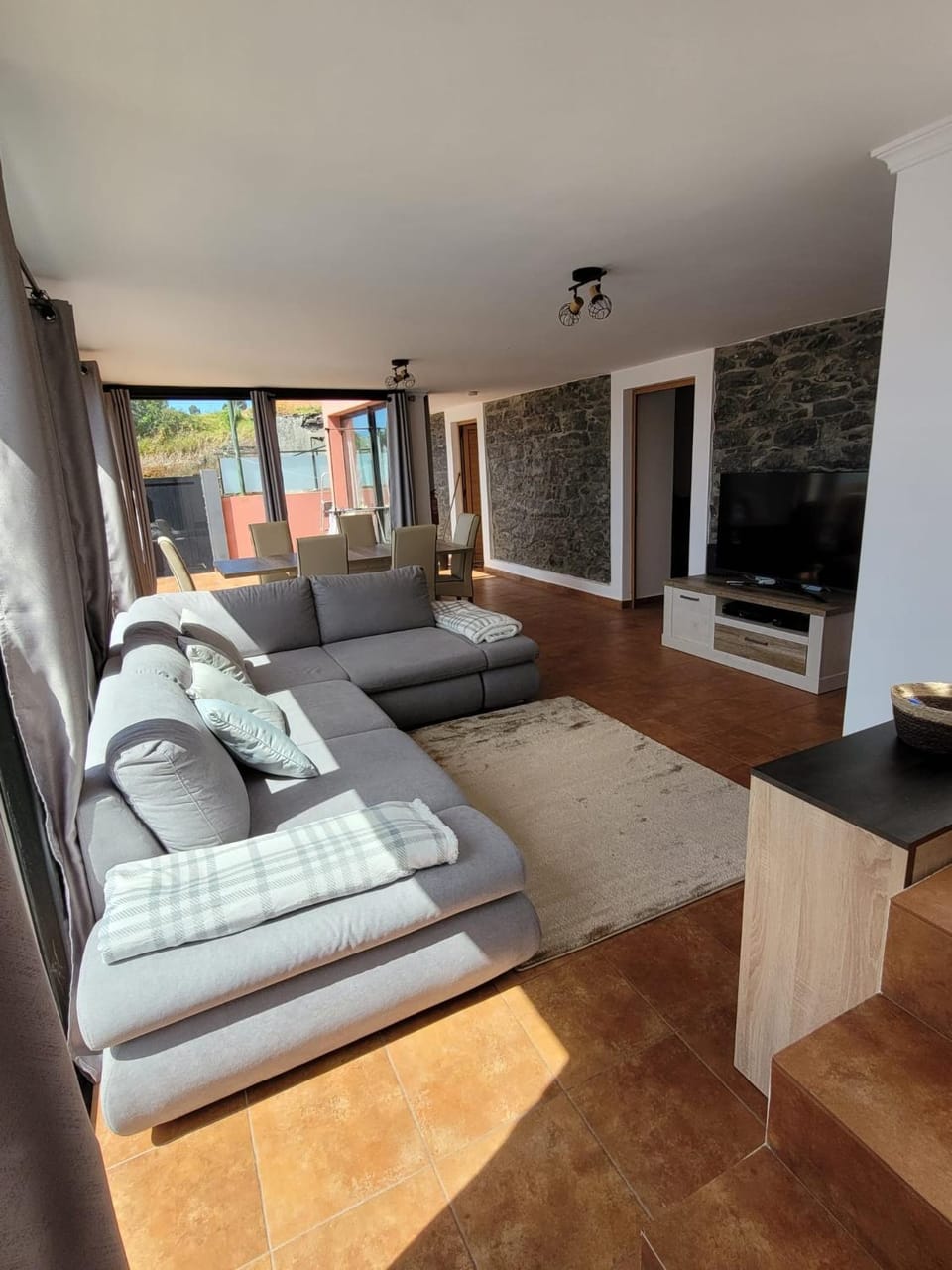 Sunset Paradise Villa with Heated Pool House in Madeira District