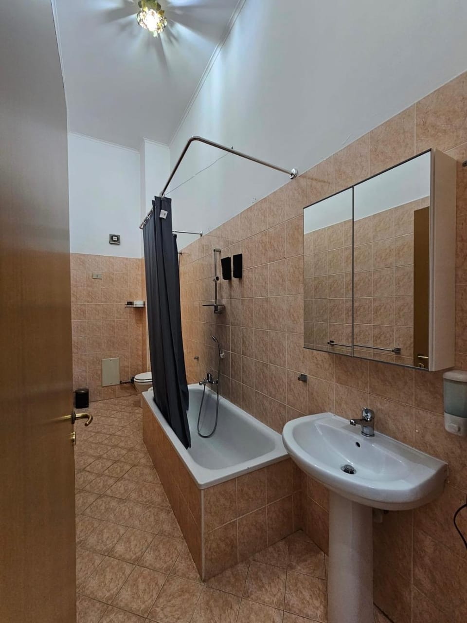 Bathroom, Bath