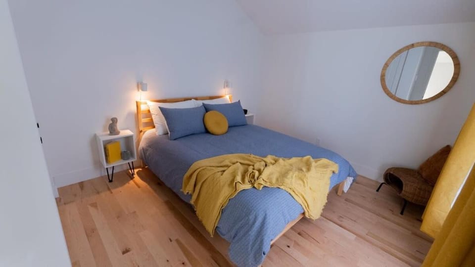 Le Bois Debout - Lake & Trails Chalet in Quebec
