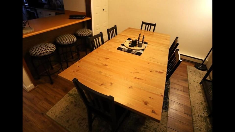 Windsor Hill E53 WV Updated Pet Friendly Windsor Hill Condo House in Waterville Valley