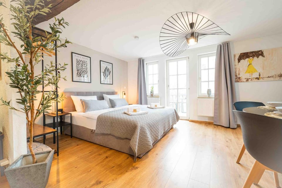 Living room, Dining area, Bedroom