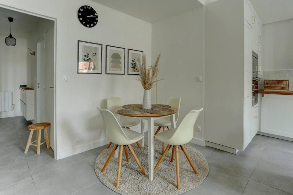 Le Nid Douillet Apartment in Montigny-le-Bretonneux