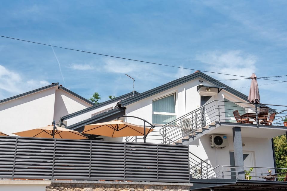 Property building, Day