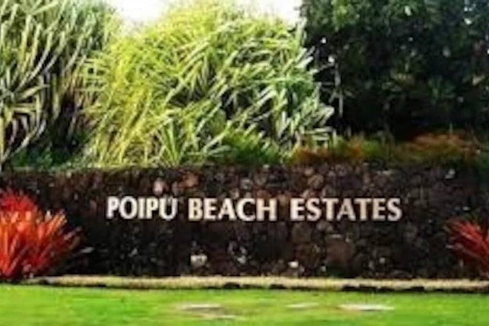 Property logo or sign, Street view