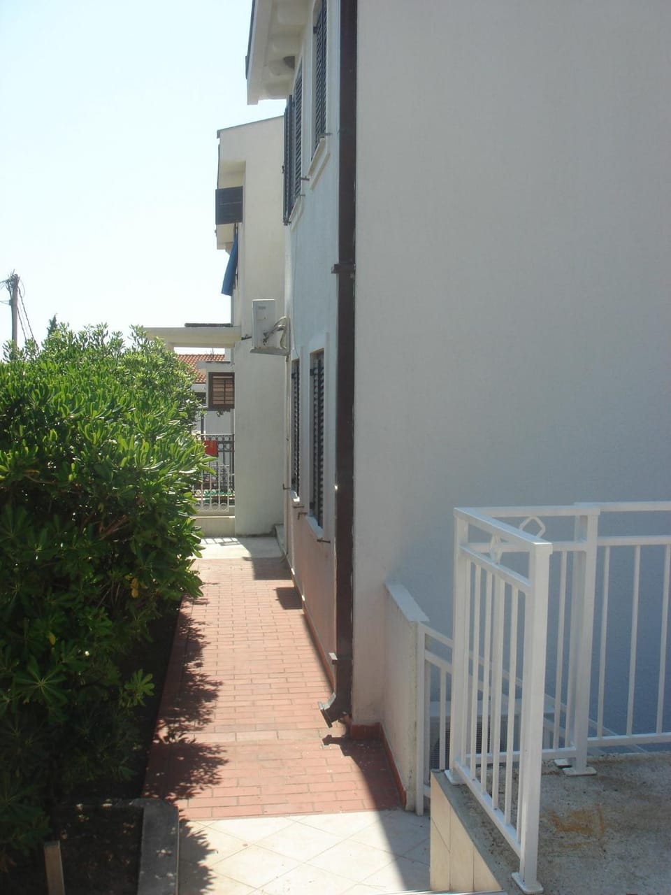 Facade/entrance, Day
