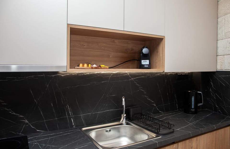 Kitchen or kitchenette, kitchen