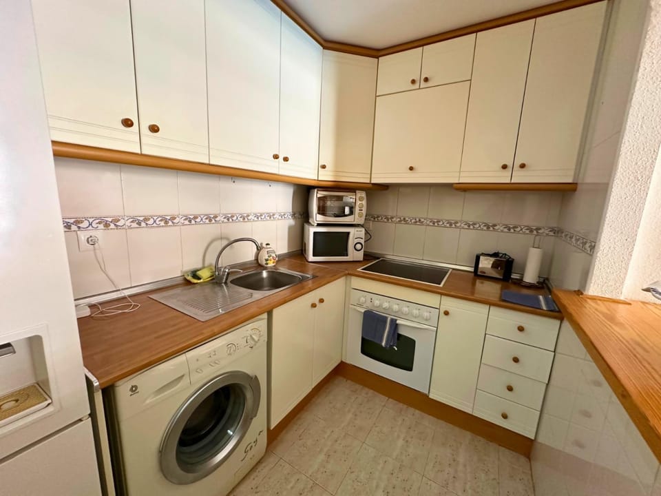 Ciprés 4: Apartamento en urbanización con piscina Apartment in Torre La Mata