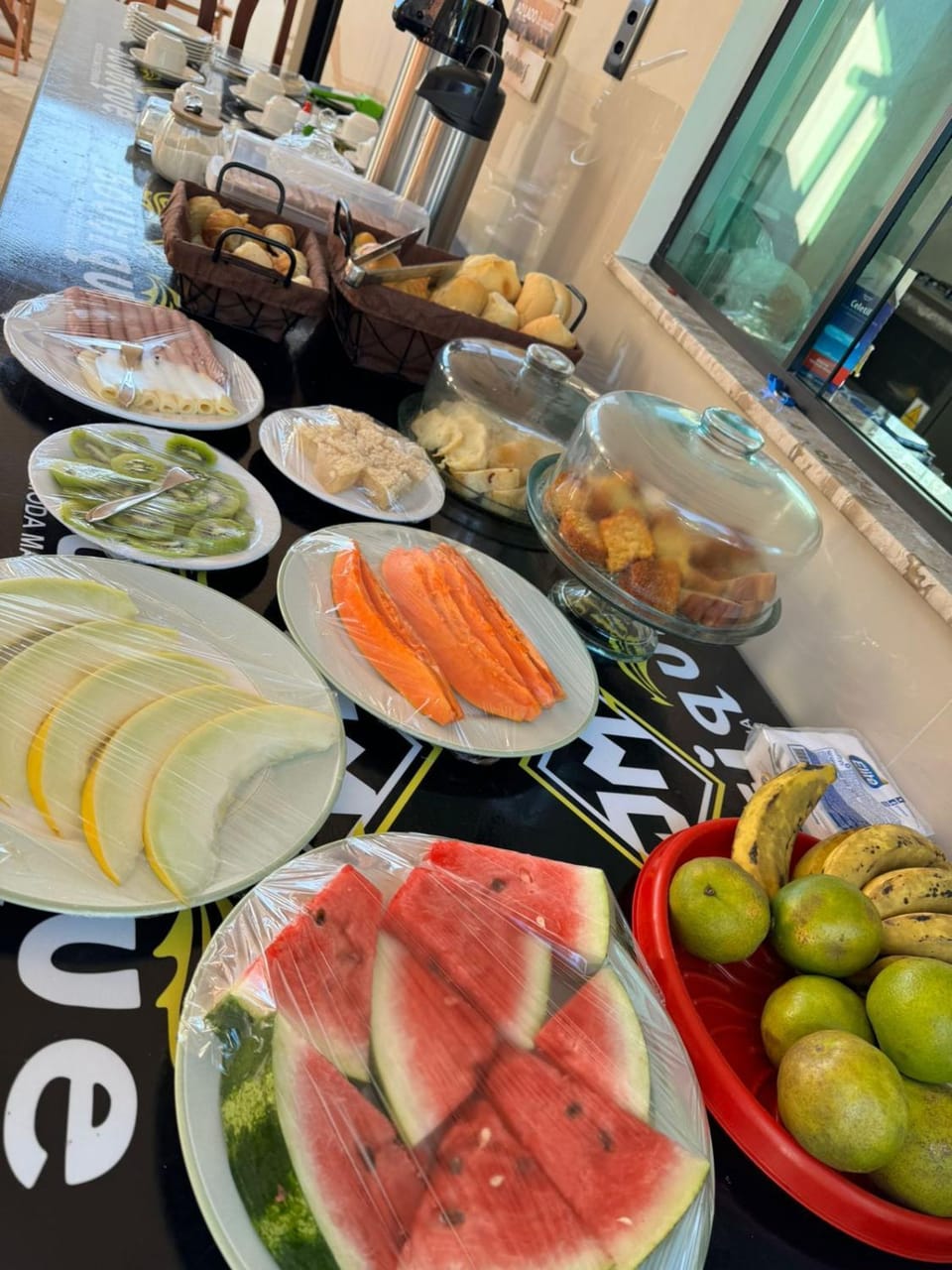 Property building, Breakfast