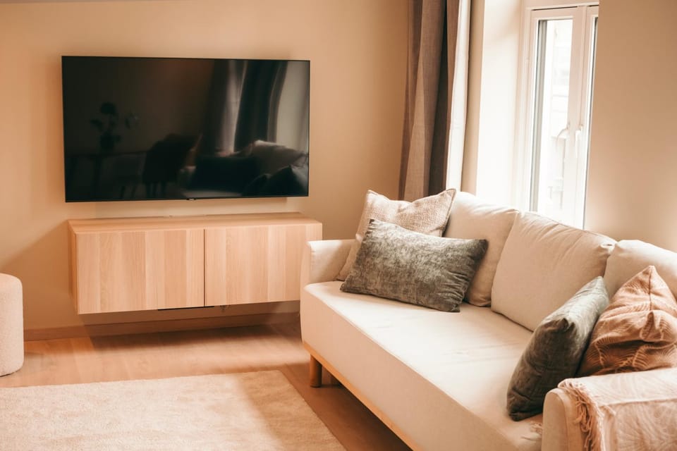 TV and multimedia, Seating area