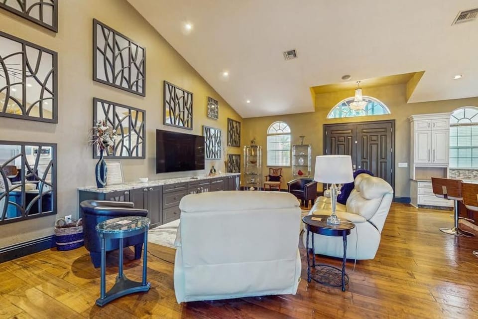 Cape Coral Charmer House in Cape Coral