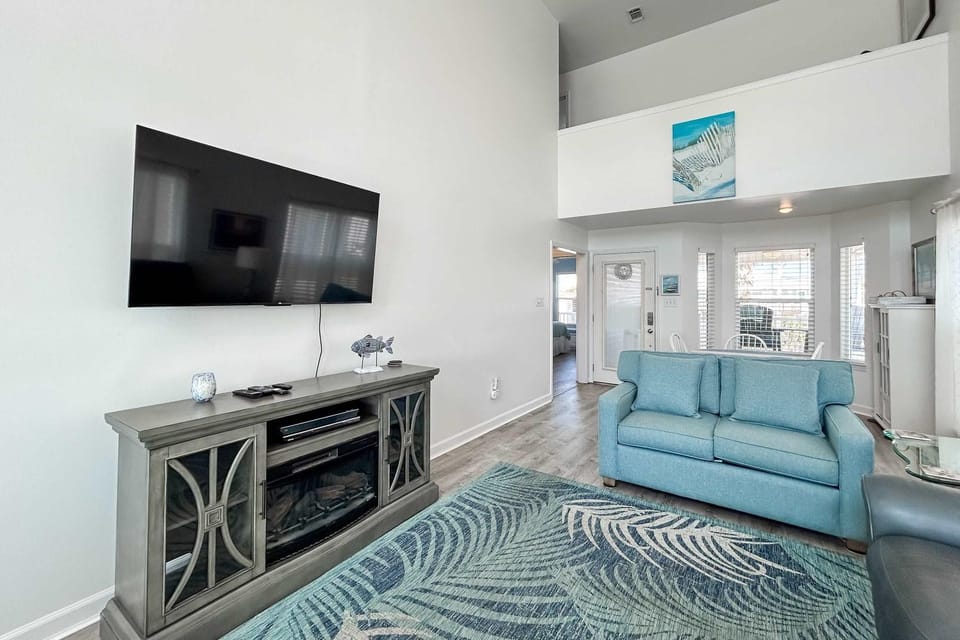 Blue Lagoon House in West Beach