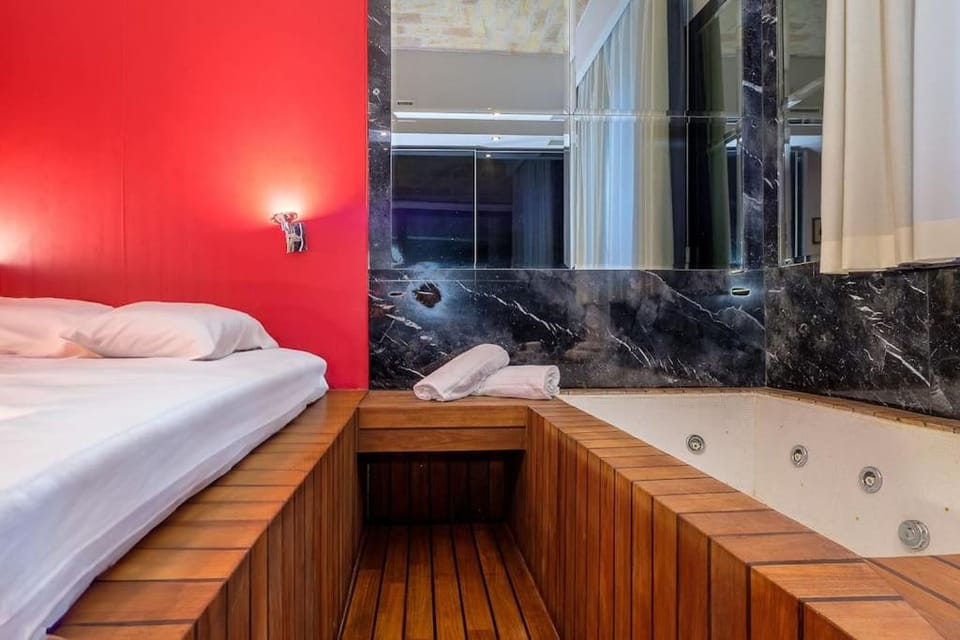Bed, Bedroom, Bath