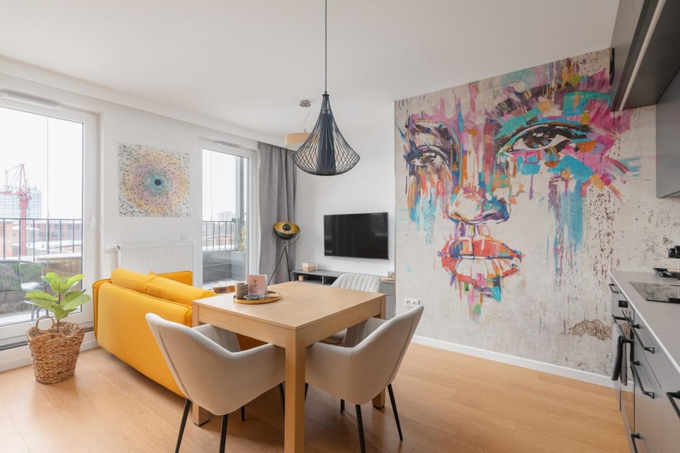 TV and multimedia, Living room, Dining area