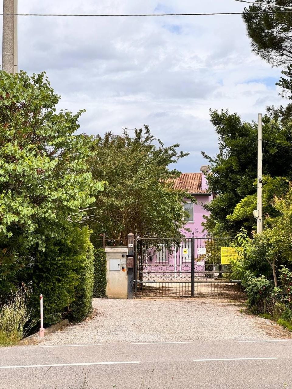 Facade/entrance, Garden, Garden view, Quiet street view