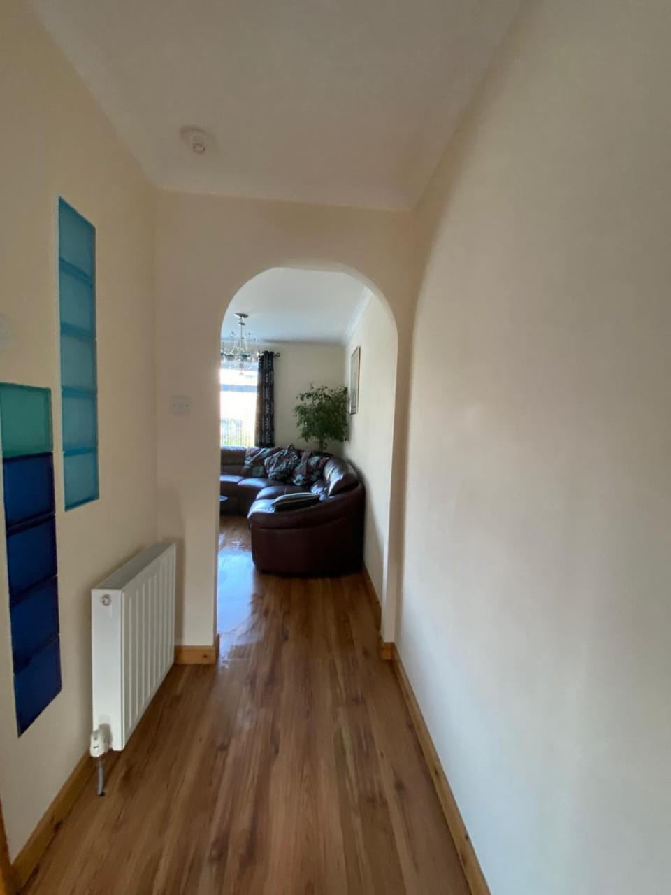 Stunning 3 bedroom house with 2 bathrooms House in Glasgow