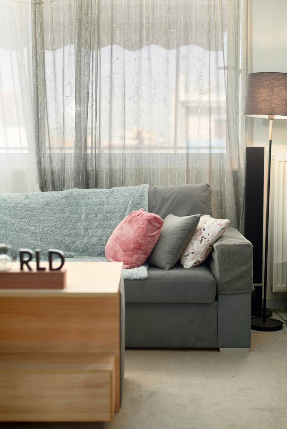 Living room, Seating area