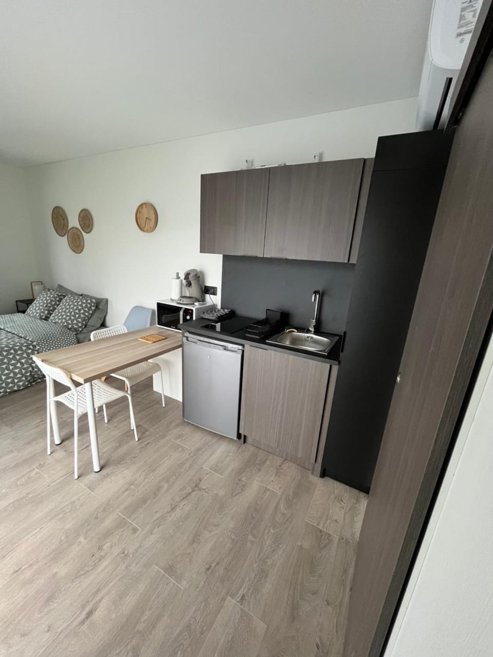 Studio proche des transports Tram ligne F et A House in Mérignac