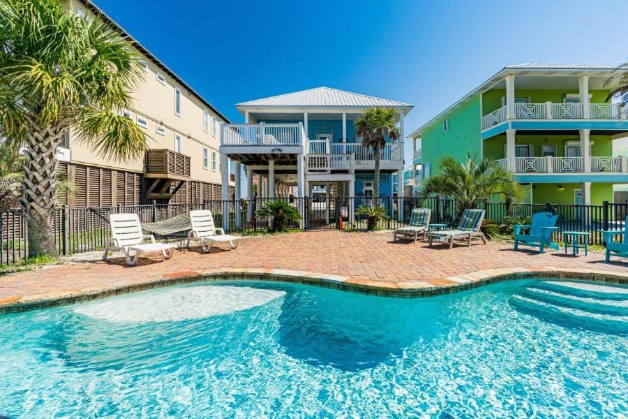 Lyndi Lous Beach House Apartment in West Beach