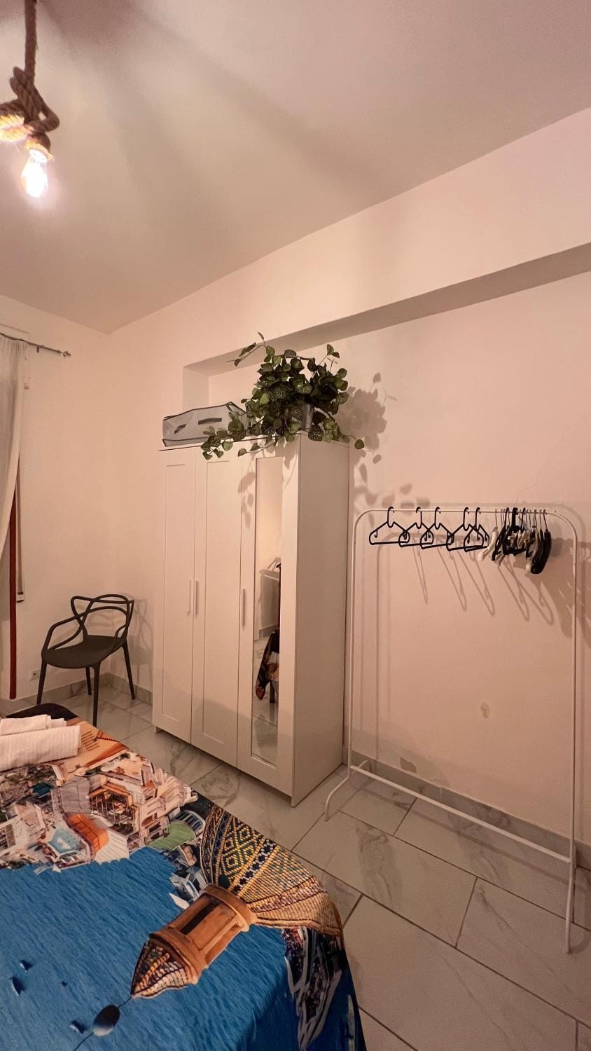 Bedroom, wardrobe