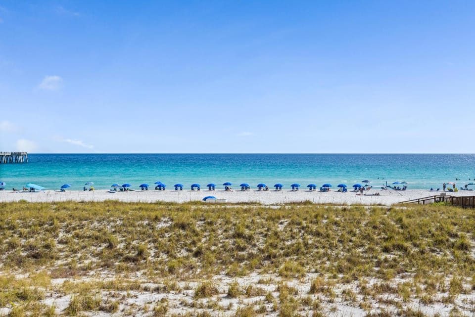 Blu Fin at Regency House in Pensacola Beach
