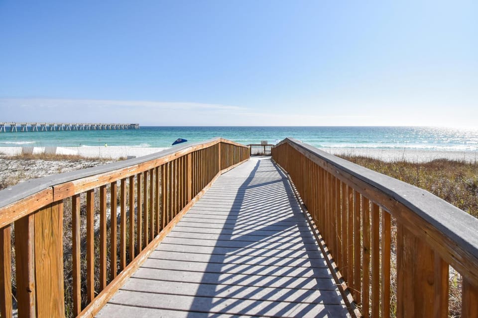 Blu Fin at Regency House in Pensacola Beach