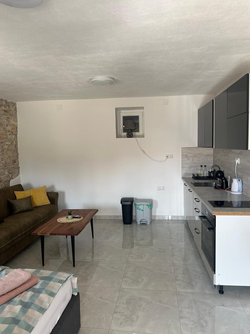 Kitchen or kitchenette, Living room