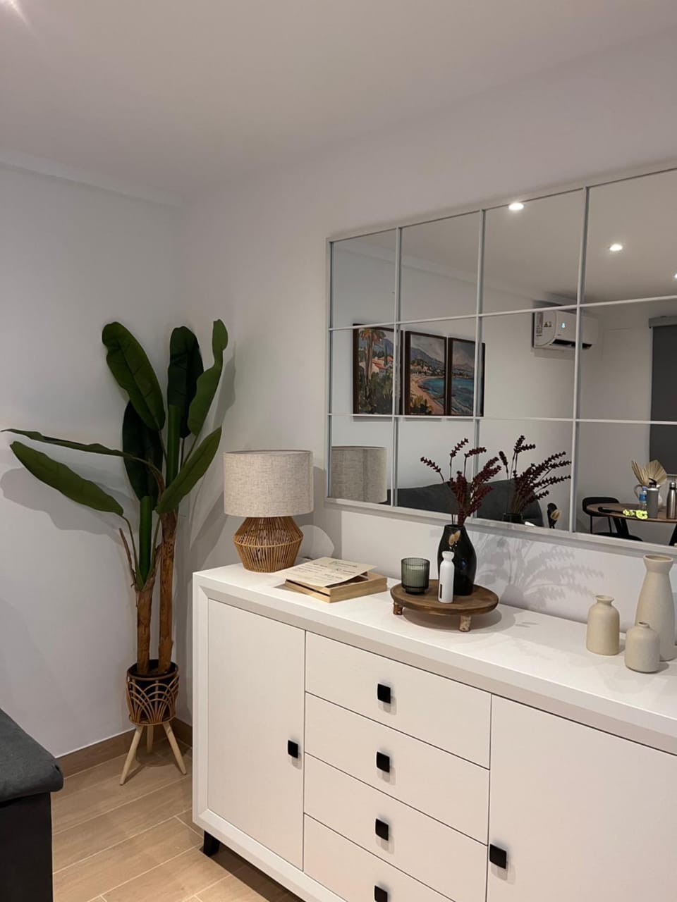 Living room, Lounge or bar