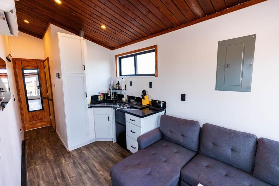 Grand Canyon Stargazing Off-Grid Tiny Home Villa in Arizona