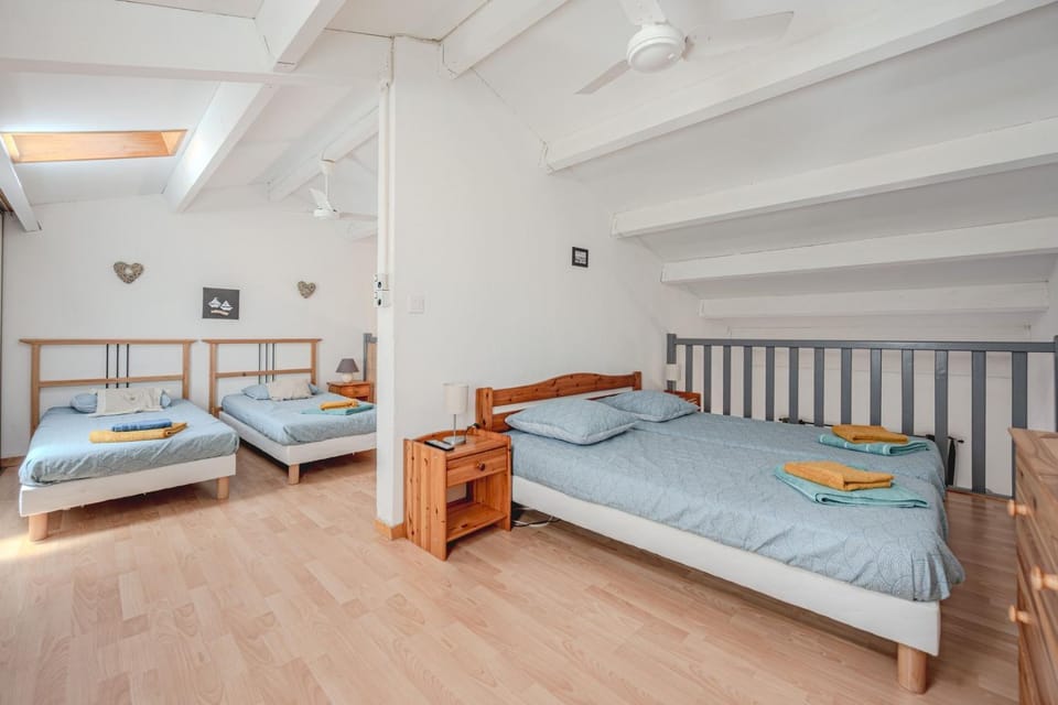 Duplex avec terrasse et parking proche des plages Apartment in Rayol-Canadel-sur-Mer