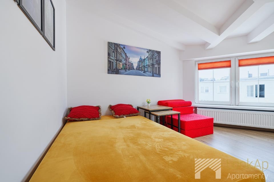 Bed, Living room, Photo of the whole room