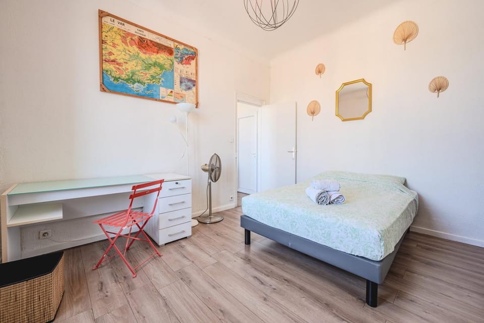 Appartement de Charme - Vue Panoramique Port Apartment in La Seyne-sur-Mer