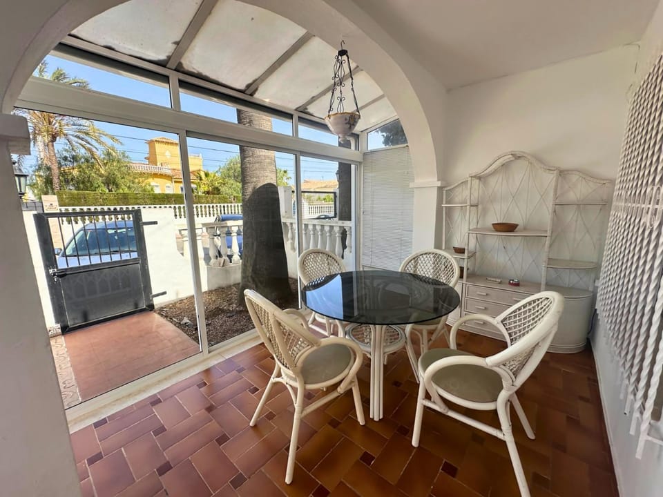Ancora 4: Apartamento en urbanización con piscina House in Torrevieja