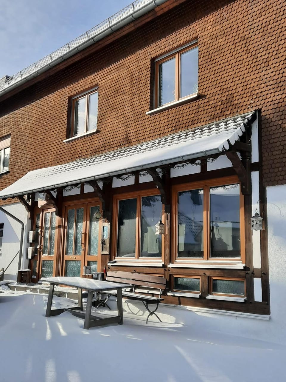 Property building, Patio, Winter