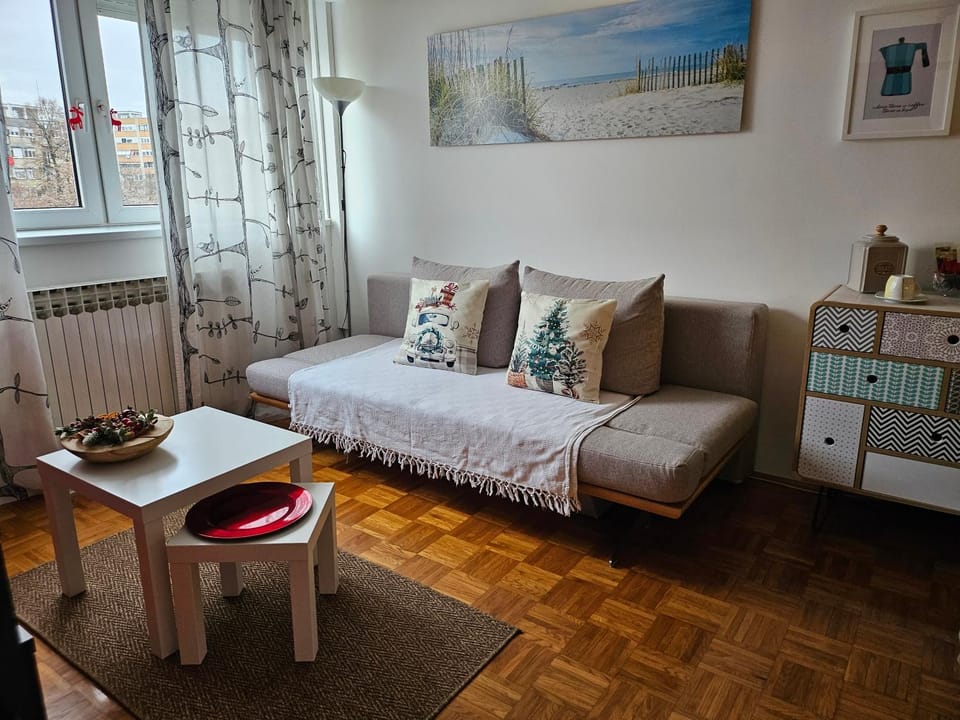 Winter, Living room, Seating area