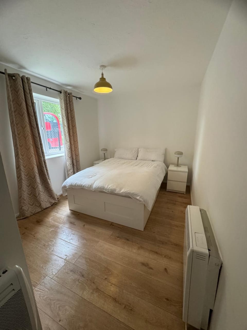 Paprika Nest Apartment in Edgware