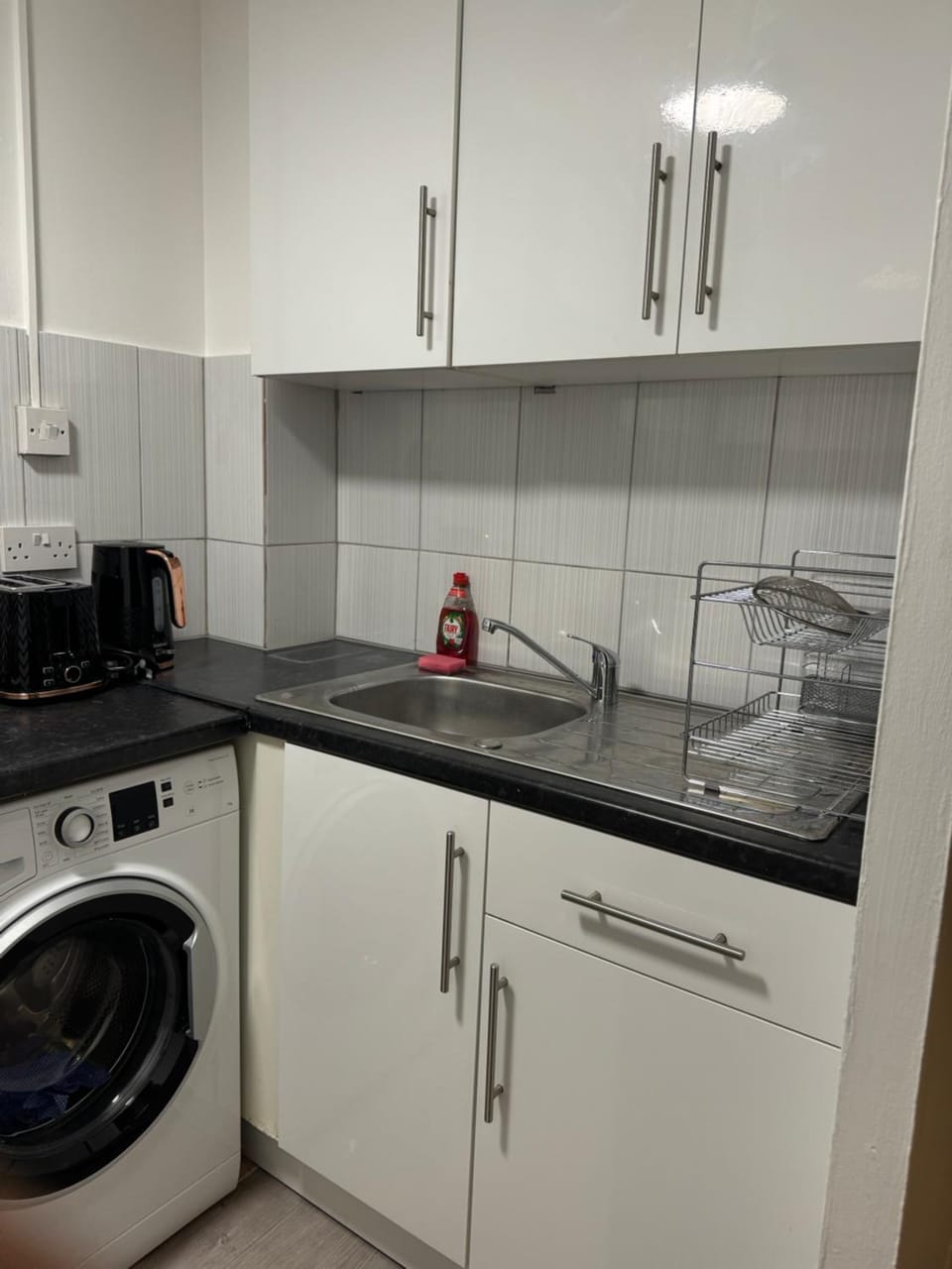 Paprika Nest Apartment in Edgware
