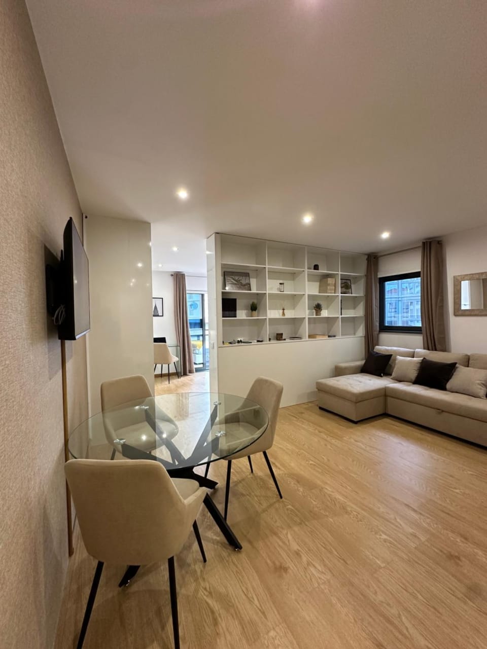 Communal lounge/ TV room