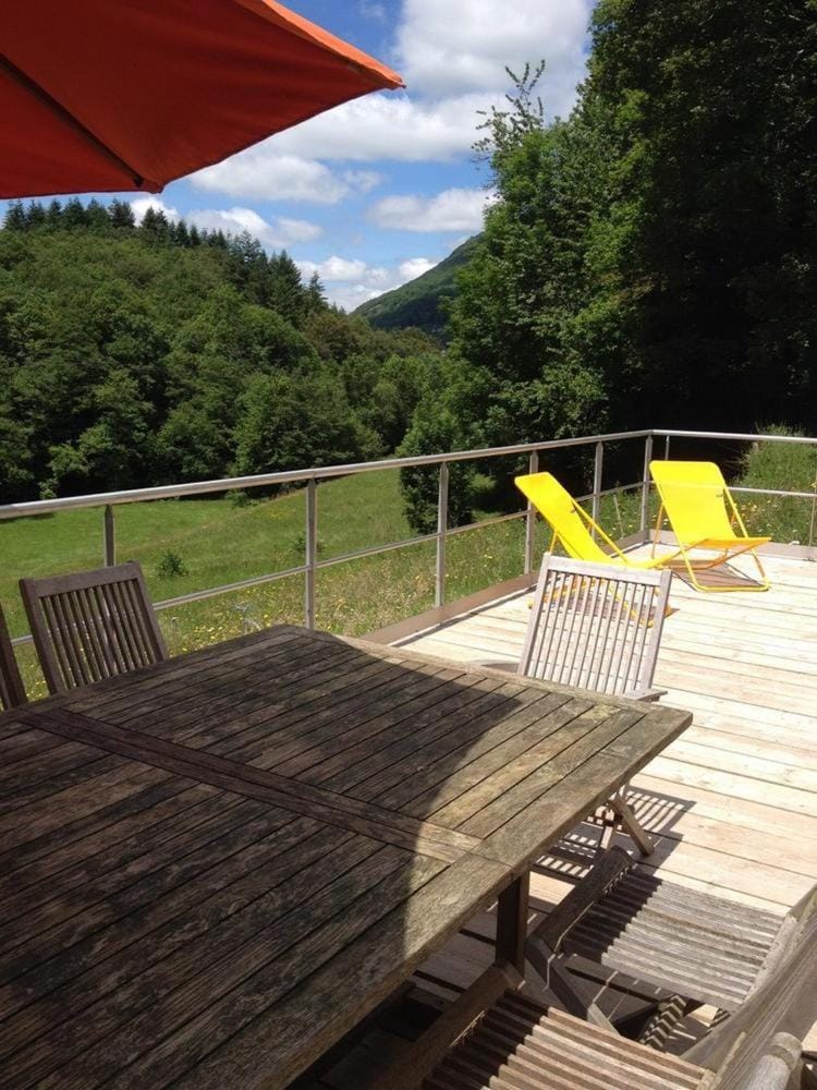 Patio, Spring, Day, Natural landscape, View (from property/room), Balcony/Terrace, Dining area