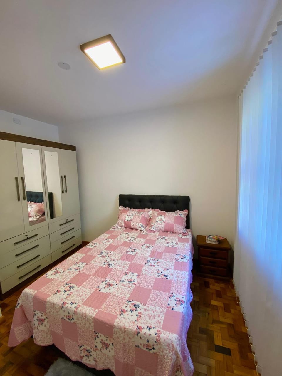 Bed, Kitchen or kitchenette, Photo of the whole room, Bedroom, flat iron, wardrobe