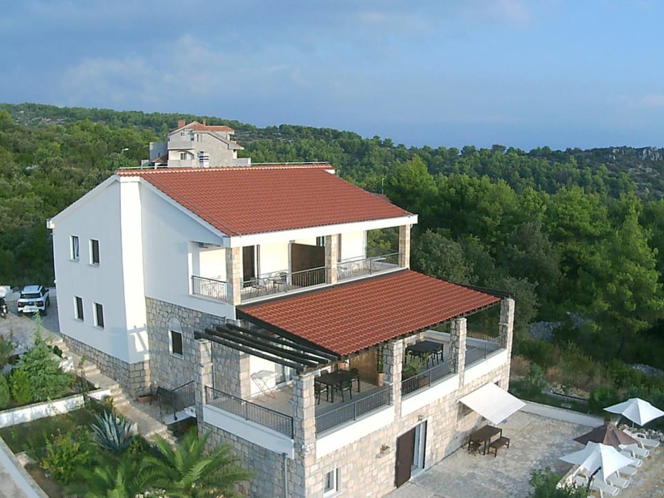 Facade/entrance, Bird's eye view, Mountain view, Pool view, Sea view