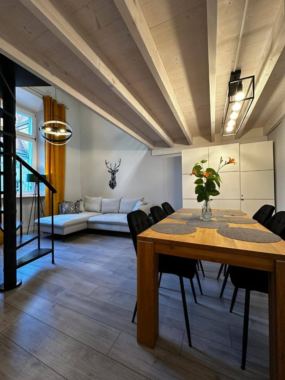 Living room, Seating area, Dining area