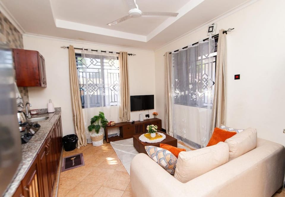 Kitchen or kitchenette, Seating area