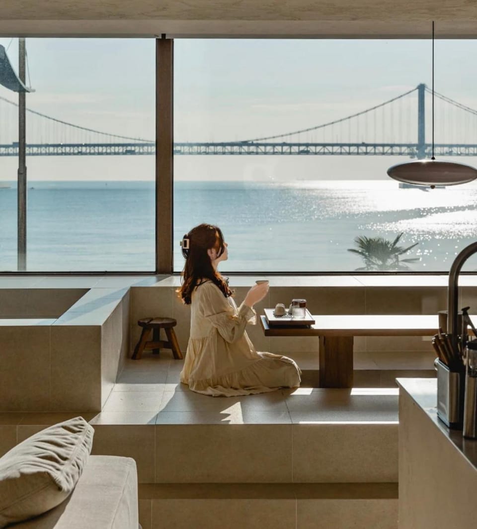 Gwangan Bridge View Beachfront 3BR Apartment 1min to Beach, Stay Goznuk Apartment in Busan