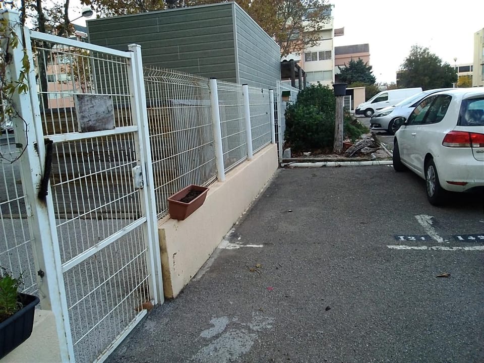 Gruissan - Studio rénové climatisé 2/3 pers, parking sécurisé, à 50m de la plage du Grazel - FR-1-796-16 Apartment in Gruissan