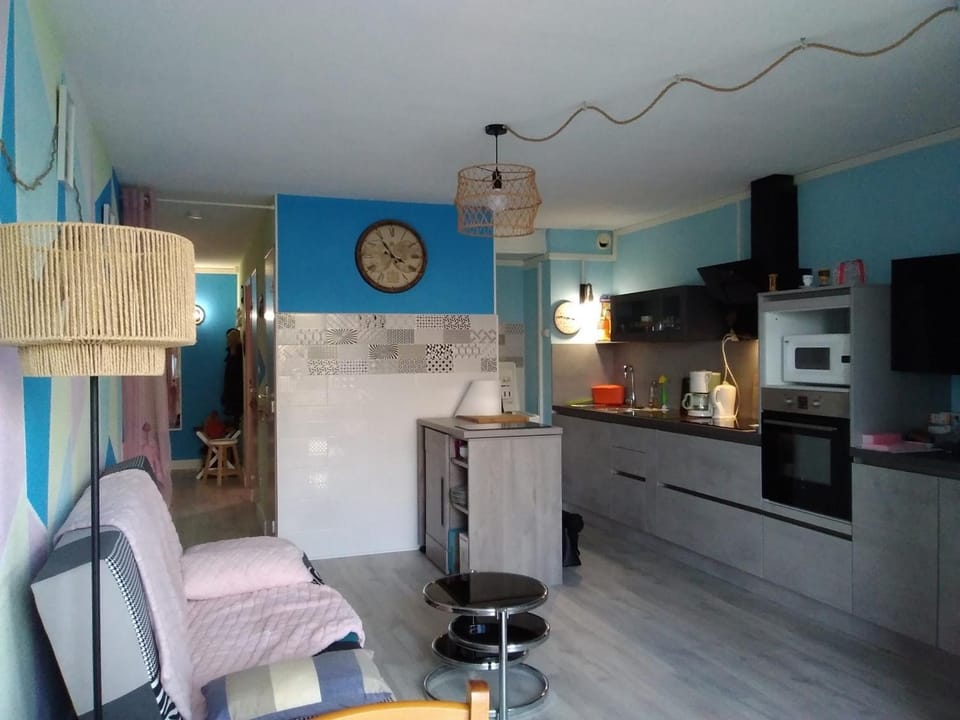 GRUISSAN - Confortable T2 rénové avec Parking - Secteur Vieux Village - 4 pers. - FR-1-796-18 Apartment in Gruissan