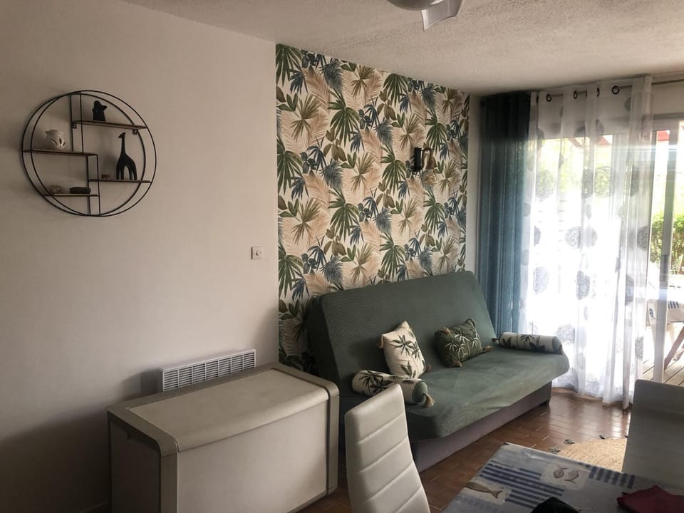 Saint Cyprien - T2 RDC 4P avec piscine, proche plage et port, parking privé, animaux admis - FR-1-793-7 Apartment in Saint-Cyprien