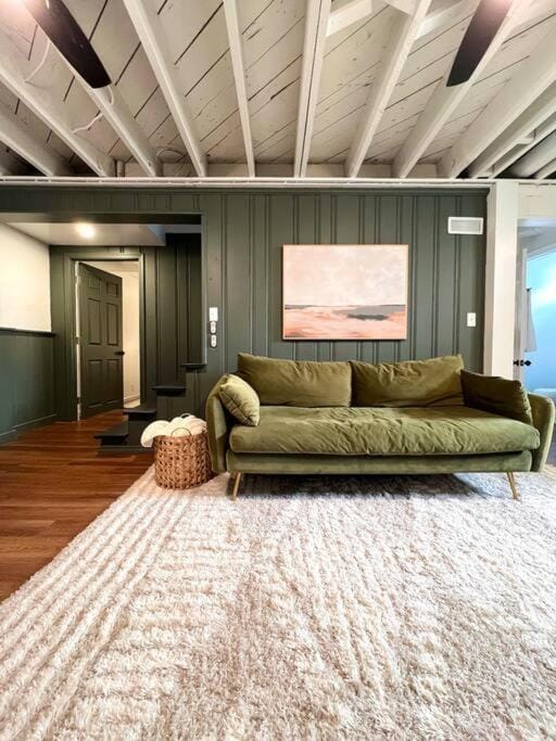 4 Bed 3 bath Boutique Home Near OSU, Crew Stadium, Short North, COSI, & Downtown House in Grandview Heights